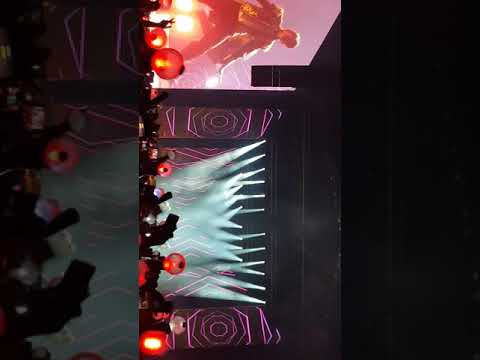 180909 BTS CONCERT LONDON Day 1 'Idol + into vcr'