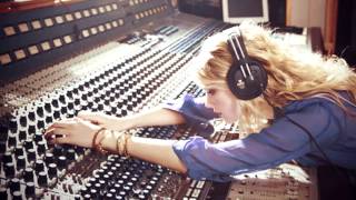 Larry Heard - And So I Dance