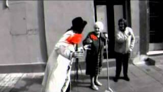 Man Ray, "Extraño ser"