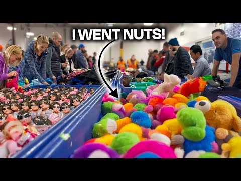 Everyone Looked at Me Like I Was Crazy! | Thrifting the Bins