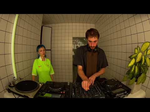 Melantónia - Simone Bauer B2B E L A | HÖR - Sep 5 / 2022