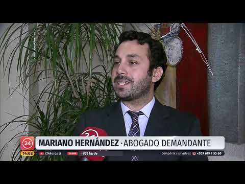 Providencia: Exfuncionaria municipal denuncia que la obligaron a infiltrarse en "primera línea"