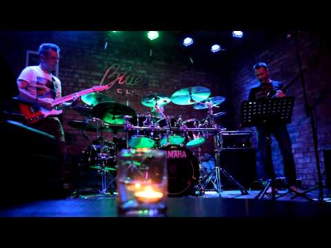 Space Trio 4/6 - live at Blues Club - Gdynia - 27-06-2013