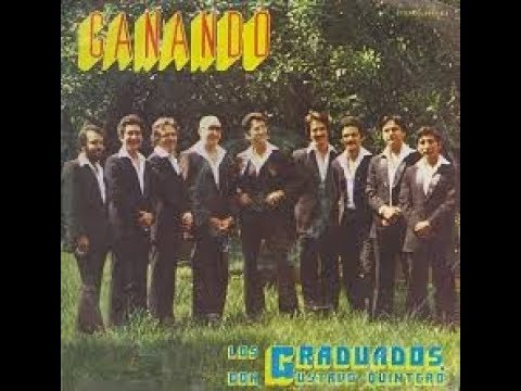 GUSTAVO QUINTERO CON LOS GRADUADOS - ALUMBRA LUNA