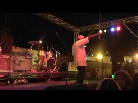 MOLO TRY - TAAHINE ANA LIVE 2012