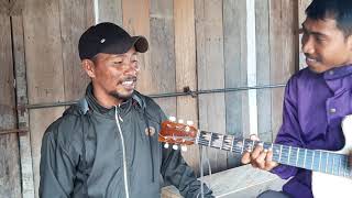 Download lagu Bingkisan Luka mp3