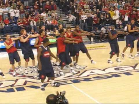 Gonzaga Basketball Soulja Boy'en it up!