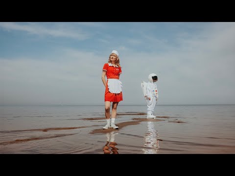 ZEBRENE & ELIZABETE GAILE "VASARAS RAIBUMI" (Official Music Video)