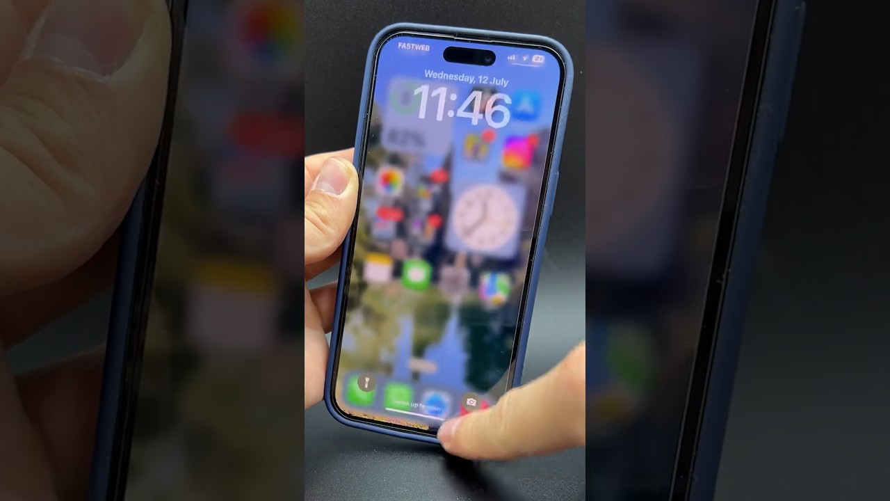 THE COOLEST IPHONE WALLPAPER!