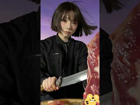 Meteor Steak – Cosmic Bite Reaction #shorts #ai #rarefood #foodtasting