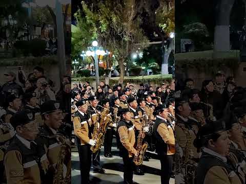 Adventista Viacha, presente en el desfile de teas, por la Gesta Libertaria de La Paz