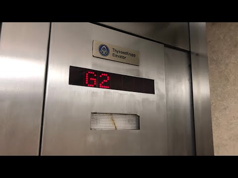 [EL] 2006 Thyssenkrupp Traditional Hydraulic Elevator @ Prince Resort Garage (N Myrtle Beach, SC)