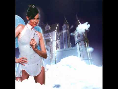 05.-BAMBEE - Red, yellow, green & blue