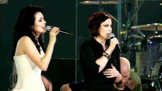 Within Temptation feat. Anneke Van Giersbergen - Somewhere (Live) HD