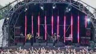 hadouken! - That Boy That Girl live at T4 On The Beach 2007