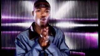 Lil&#39; Kim Feat. Ray J. - Wait a Minute