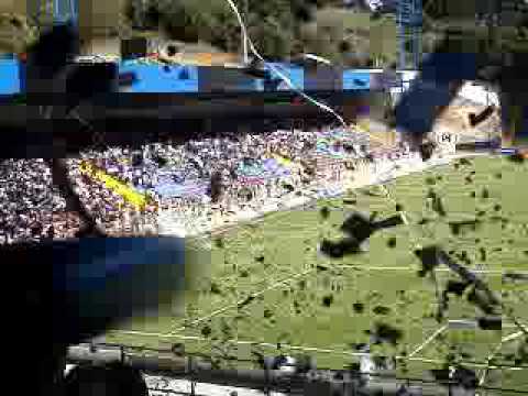 "SALIDA  DE LOS ACEREROS estadio cap" Barra: Los Acereros • Club: Huachipato • País: Chile