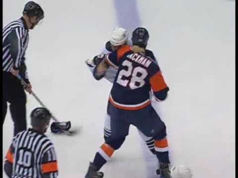 Vincent Lecavalier vs Tim Jackman