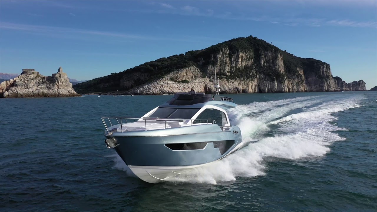 Sessa Fly 68 Gullwing - Promo video
