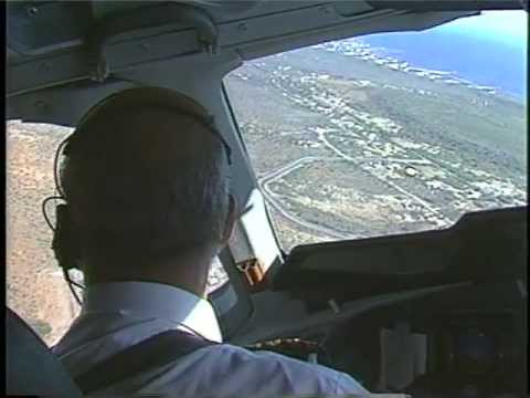 KLM MD-11 COCKPIT VIEW - TURNING BASE - FINAL - LAND AT CURACAO (TNCC)