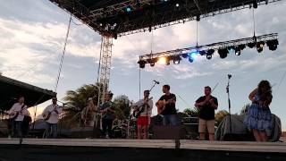 Yonder Mountain String Band 2 Strings and Sol 2015