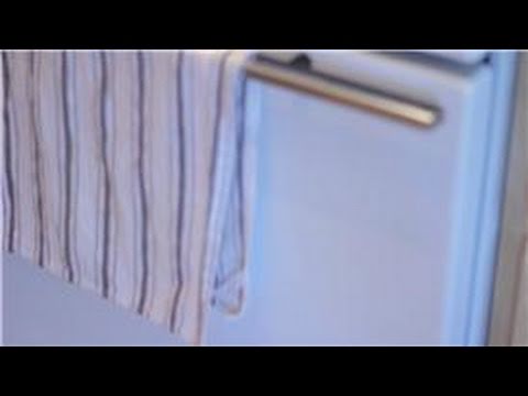 Kitchen Tips : How to Reheat Pizza In an Oven