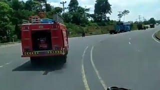 Download lagu Dinas Damkar Tebo Turunkan Tiga Armada Padamkan Api Di Rumah Sayuti 65 Tahun Teluk Singkawang,TEBO mp3 Download lagu Dinas Damkar Tebo Turunkan Tiga Armada Padamkan Api Di Rumah Sayuti 65 Tahun Teluk Singkawang,TEBO mp3