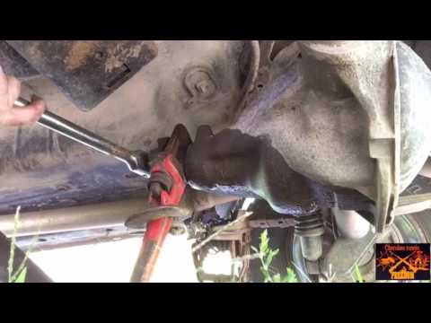 How To Replace A Jeep Cherokee Rear Differential Pinion Seal