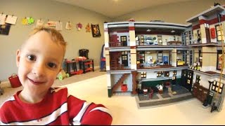 Father &amp; Son GET BEST LEGO EVER! Ghostbusters Firehouse!