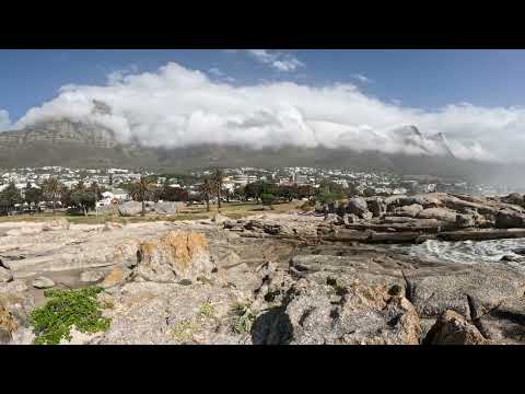 ЮАР. Кейптаун. Кампс-Бэй. Прогулка по пляжу Camps Bay Beach.