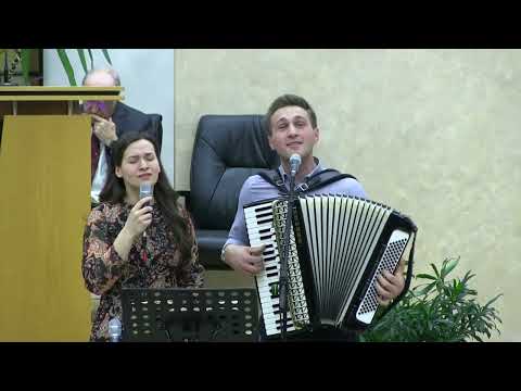 Linus si Emima Toşa  *Străbătând în lung și-n lat*