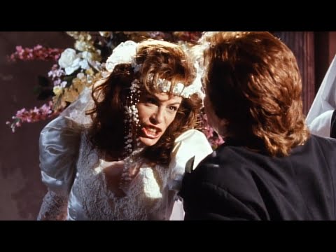 Lois gives birth to Francis (HQ) | S2 E25 - Malcolm In The Middle