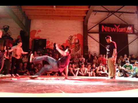 BOTY 2013 GERMANY - SEMI FINAL II - FLOWJOB VS BATTLE TOYS