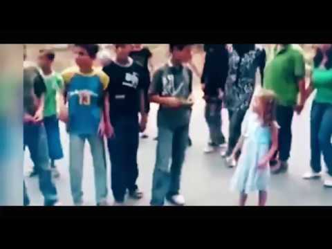 PUEL KONA y LAS MANOS DE FILIPPI - PALESTINA - (Official Video with subtitles)