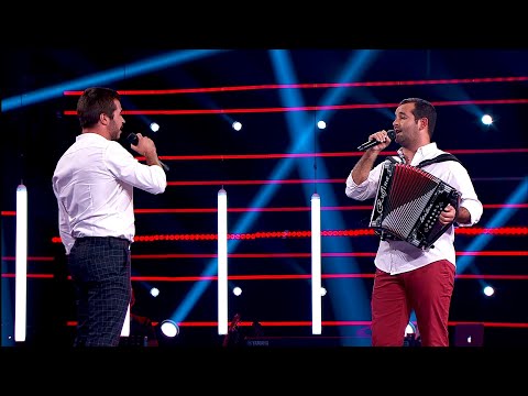 Luís Trigacheiro and Tiago Silva singing "Gota de Água" | The Voice Portugal
