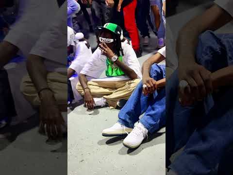 STOMP STOMP OUT NOW #pictureswithq #livenyc #jenncarter #kylerichh #tata