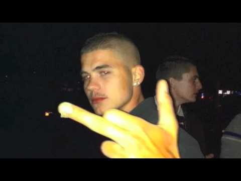 Serial Rimeurs Feat 1Sang'C - Rien En Poche