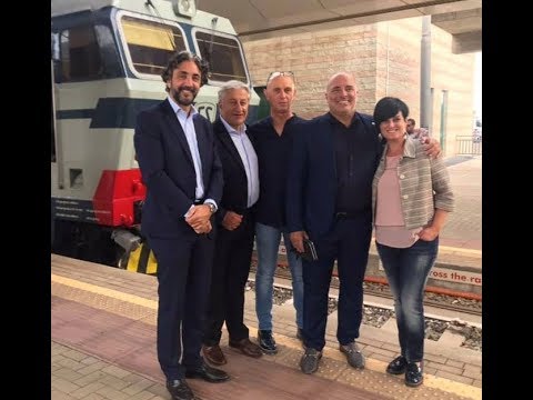 Treno storico Ventimiglia-Cuneo arrivo in stazione a Taggia 1 day
