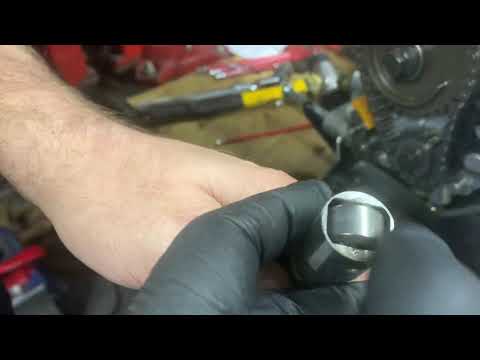 Harley Davidson Twin cam tappets  lifter inspection , wear starting on rollers now rockers off head