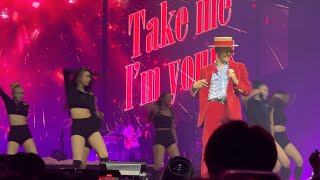 Download lagu G-DRAGON - TAKE ME fancam at Ubermensch Tour Las Vegas 08-31-25 mp3