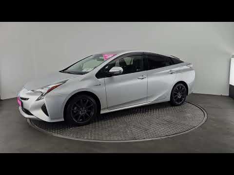 Toyota Prius 1.8 Hybrid Auto - Image 2