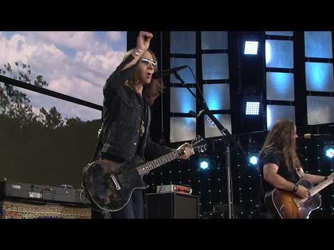 Blackberry Smoke - One Horse Town (Live at Farm Aid 2017)