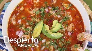 Receta de cóctel de mariscos 'vuelve a la vida' | Cocineros Latinos