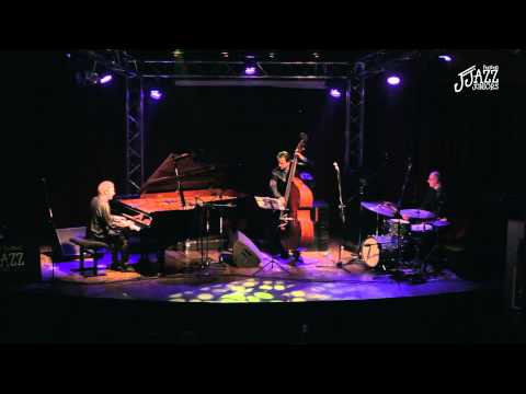 ARTUR DUTKIEWICZ TRIO (PL) [JAZZ JUNIORS  2013]