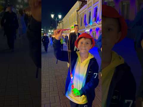 Запускаю светящийся вертолёт с рогаткой #shots #funny
