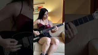 Download lagu Cewek kalau Jago main gitar cantiknya nambah #shorts mp3