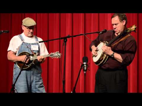 James McKinney w/ Mike Compton - John Hardy (Midwest Banjo Camp 2013)