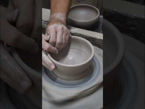 Throwing bowls! #studiopottery #pottery #ceramic #potteryart #art #potterycrafts #craft