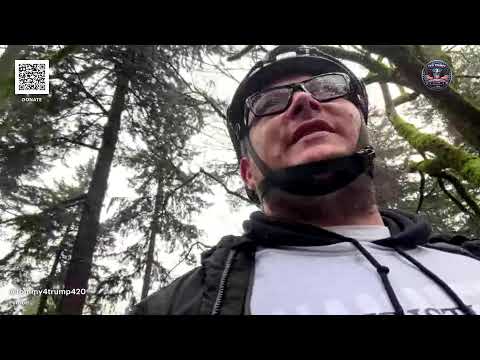 Anti ice protest marching to Portland mayors house!