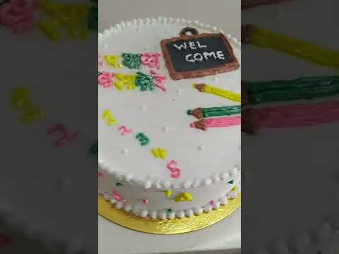 school theam cake 🏫